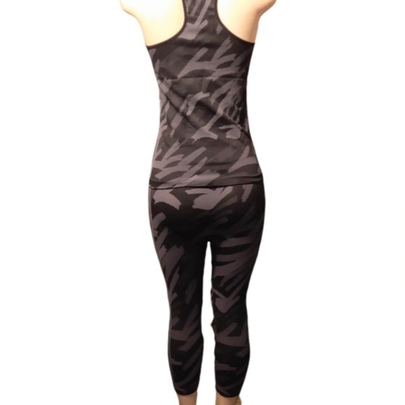 Gray/Black Exercise Suit - Picture 4 of 6